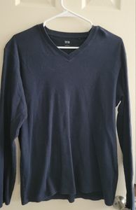 Uniqlo Navy Blue Long Sleeve V Neck Shirt Size L